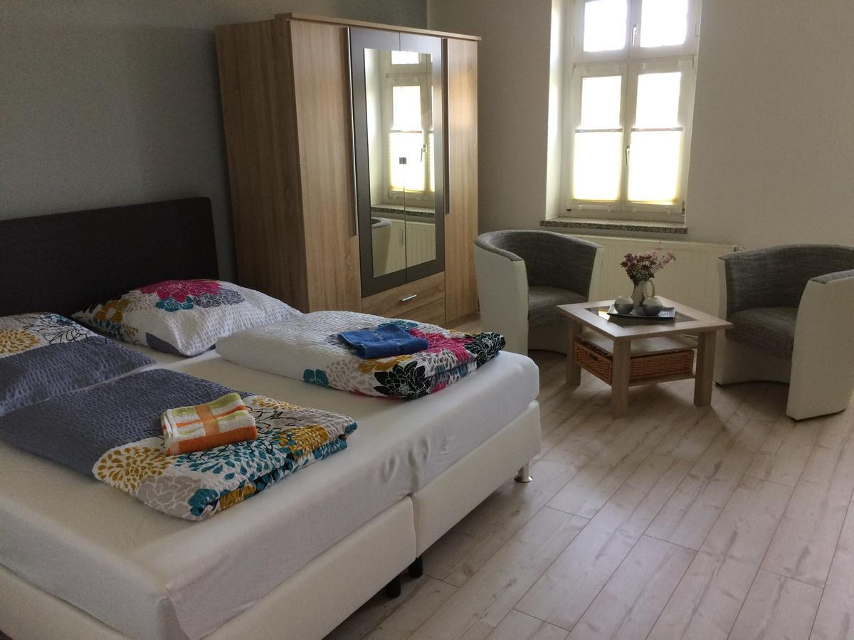 Pension Zum Alten Gasthaus Haensel Krauschwitz Экстерьер фото